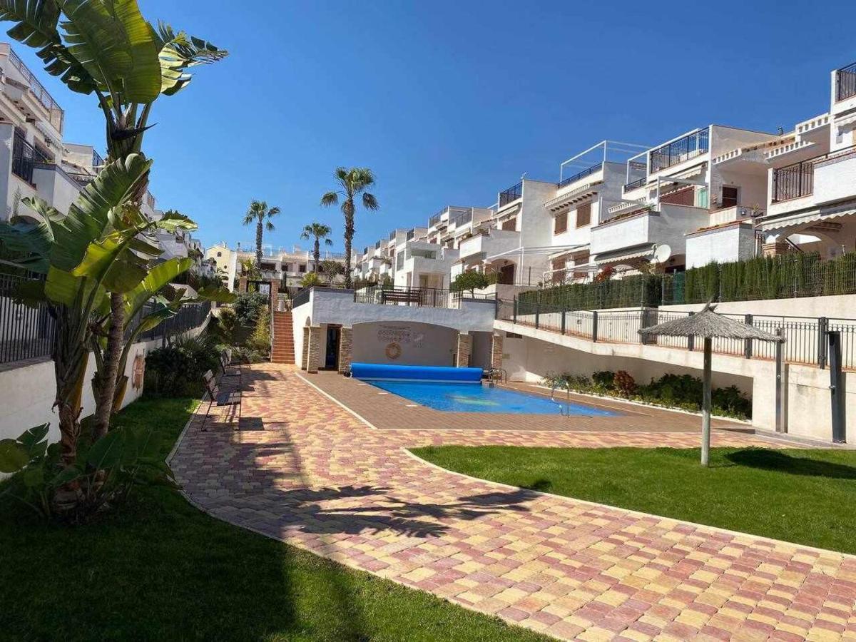 Increíble apartamento a 200 m de la PLAYA Torrevieja Exterior foto